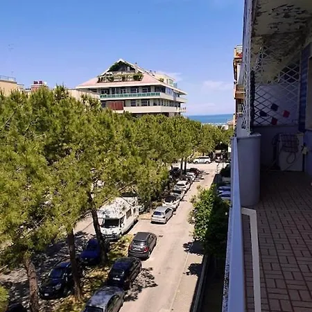 La Casa Del Cedro Con Posto Auto * Pescara